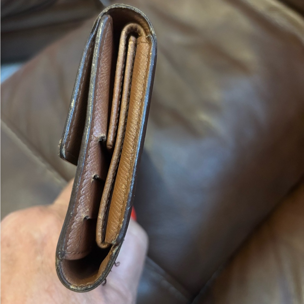Louis Vuitton Monogram International wallet - Picture 3 of 9